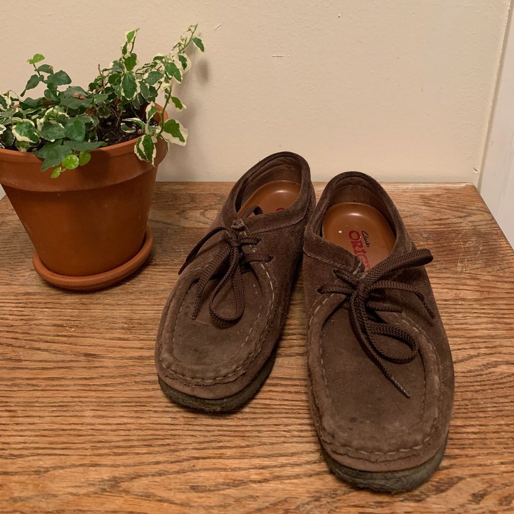 Clarks Womens Brown Suede Wallabee
